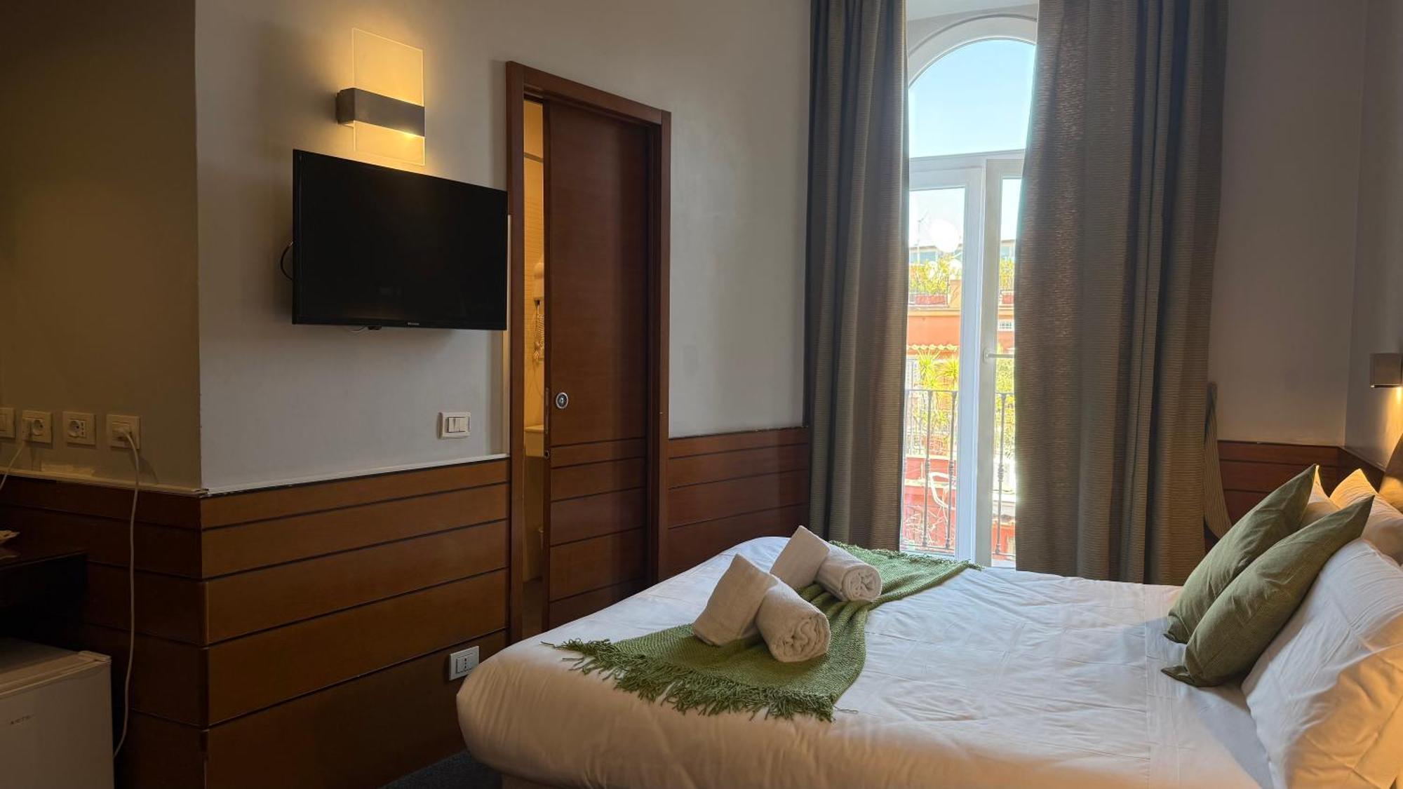 Romalive Hotel Bagian luar foto