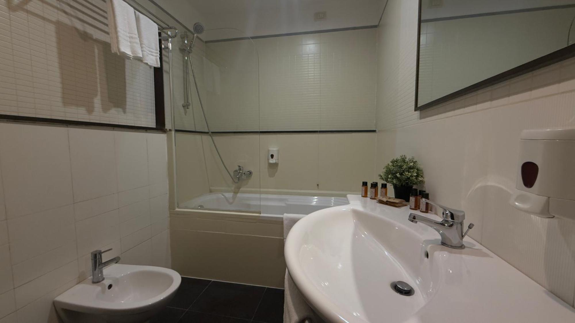 Romalive Hotel Bagian luar foto