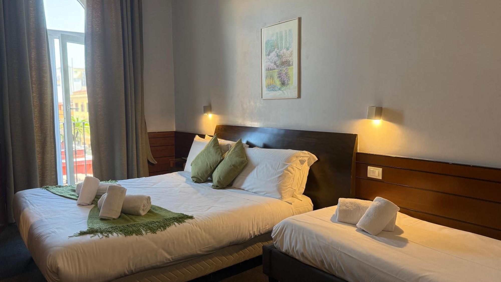 Romalive Hotel Bagian luar foto