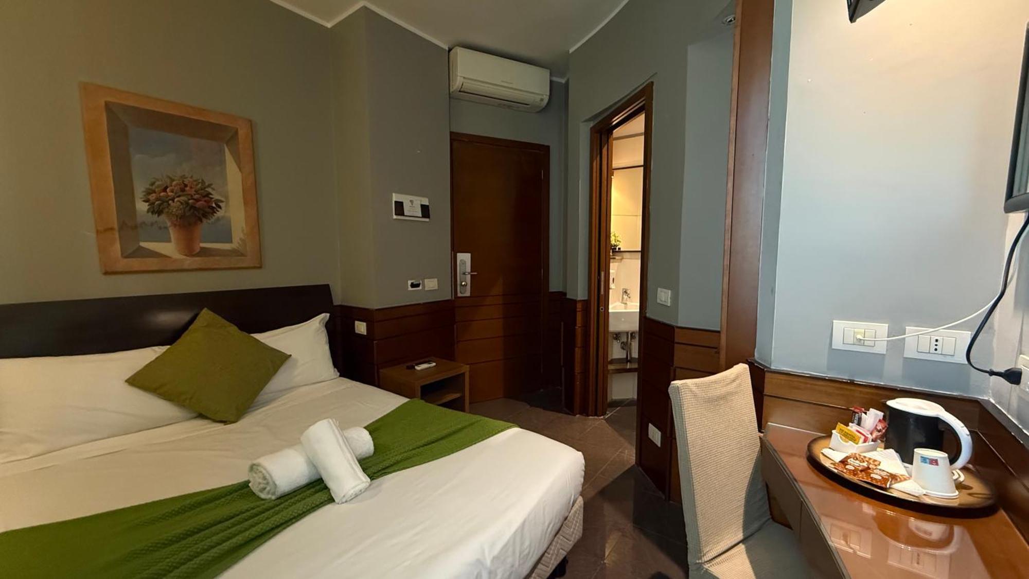 Romalive Hotel Bagian luar foto