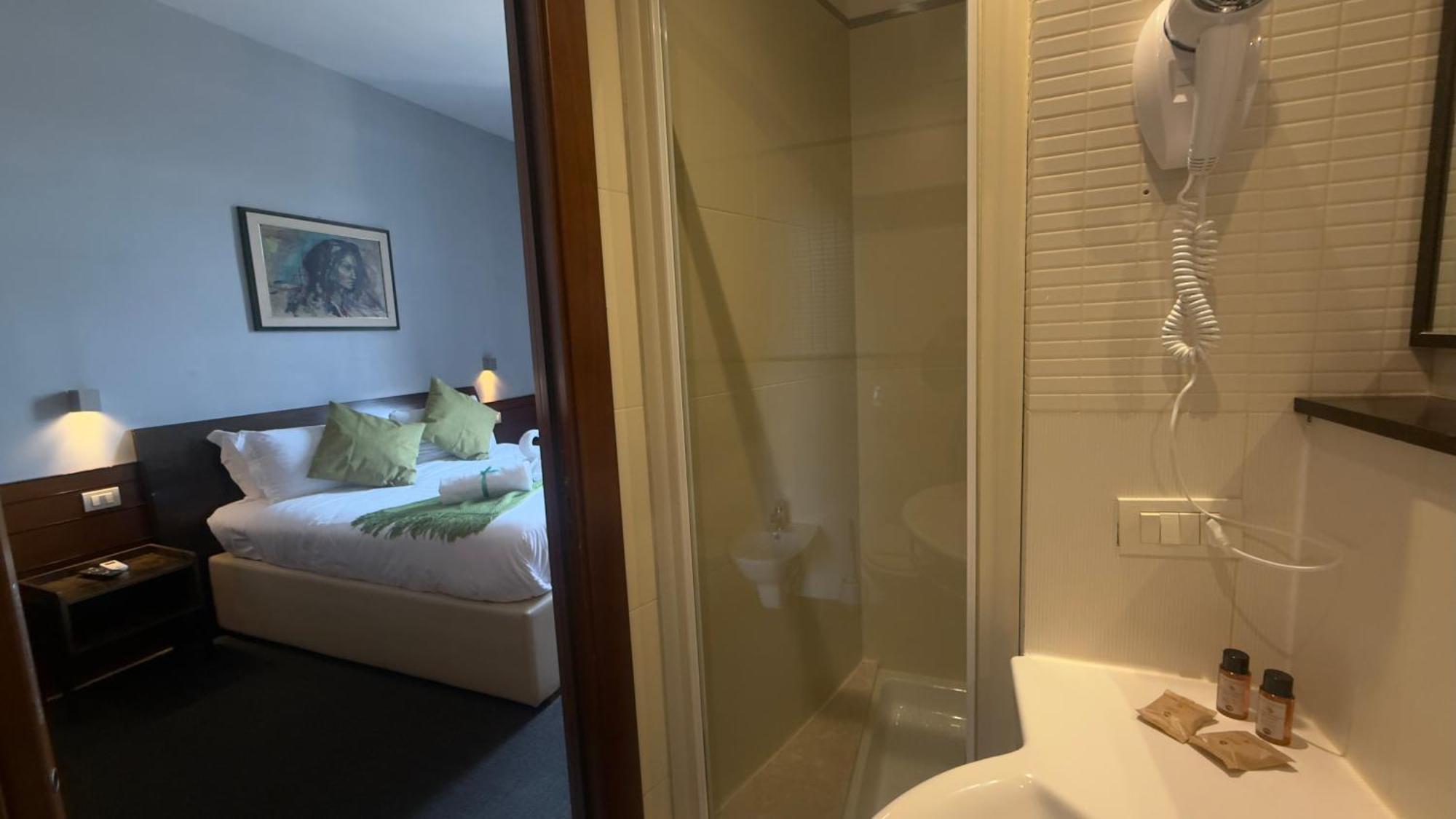 Romalive Hotel Bagian luar foto